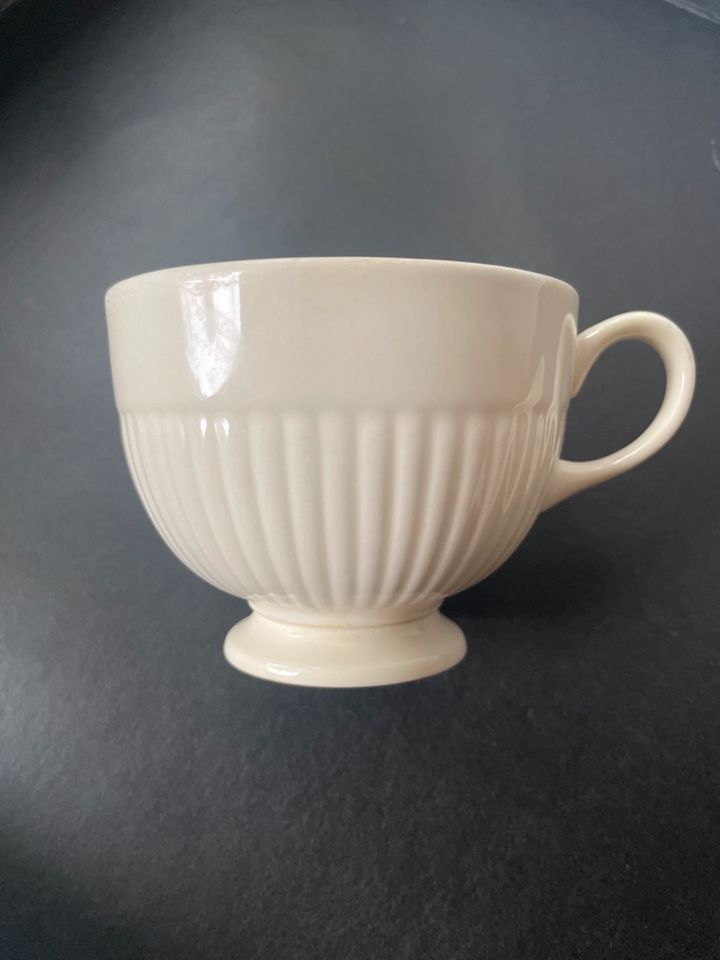 Wedgwood Kaffeetasse + Untertasse (8x vorhanden) in Köln