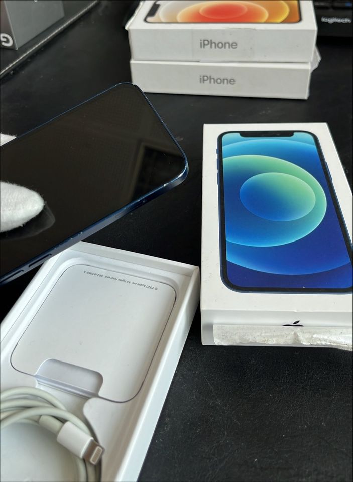 Apple iPhone 12 mini 64GB (2020) (Blau) - In Ordnung in Berlin