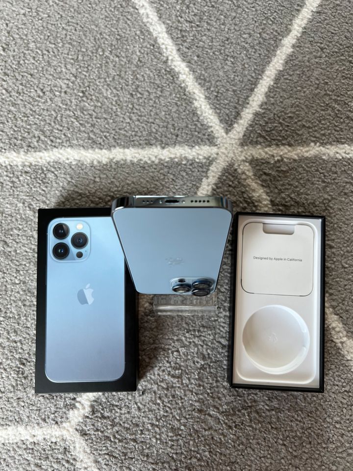 Apple iPhone 13 pro 128GB - Sierra Blue in Neunburg