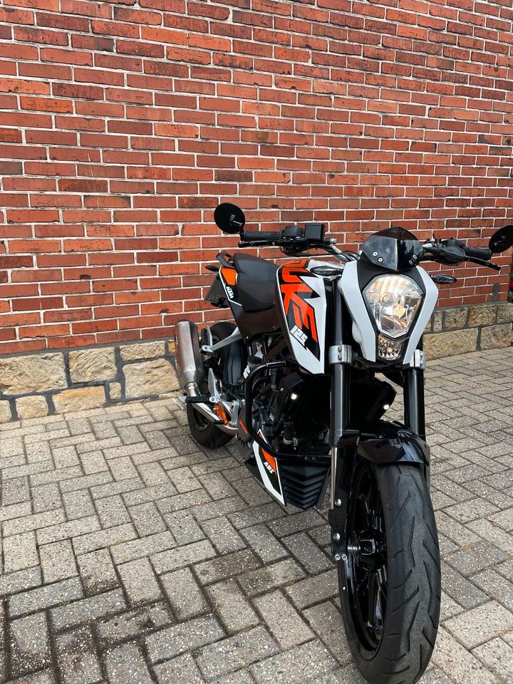 KTM DUKE 125 ccm mit KTM POWERPARTS 12900 KM in Hagen am Teutoburger Wald