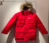 Jack Wolfskin Ice Explorer Red Kinderdaunenjacke in Größe 128 Hessen - Eppstein Vorschau