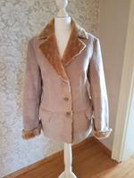 Doubleface-Jacke aus Lammfellimitat Zara Style Fake fur beige 36 Nordrhein-Westfalen - Hamminkeln Vorschau