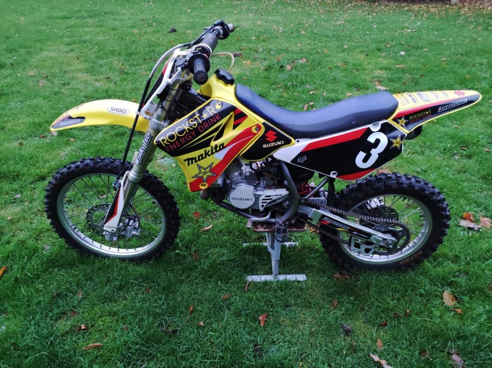 Suzuki RM 85 Großrad MX Moto-Crosser Crosser Motorcross Bike in Auetal