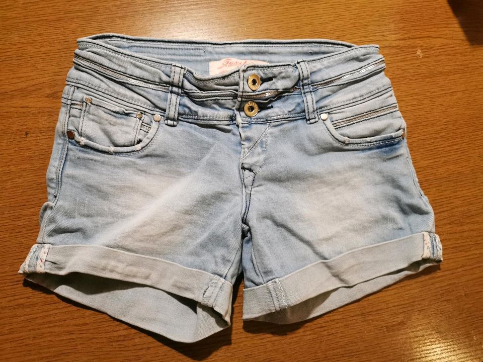 Toxik 3 Damen Jeans Shorts Gr. 36 in Bothel Kreis Rotenburg, Wümme