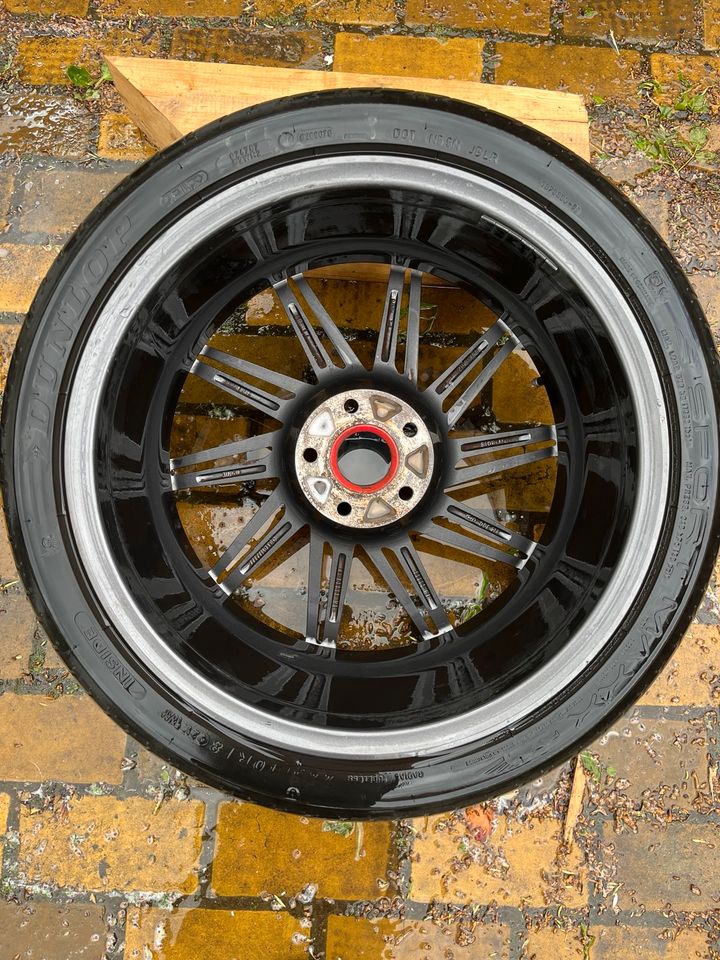 Motec Felgensatz + Dunlop Reifen in Erkelenz