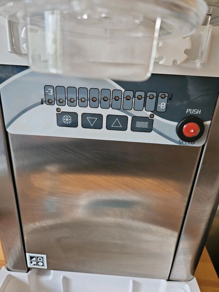 SPM GT1 Push Ice Cream Softeis Maschine Gastronomie in Ottenhofen