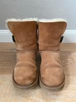 UGG Bailey Button chestnut UGG Boots cognac Gr. 37 Wandsbek - Hamburg Eilbek Vorschau