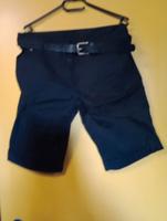 NEU ! Frühling +Sommer Shorts mit Gürtel in  Gr.42 Niedersachsen - Hambergen Vorschau