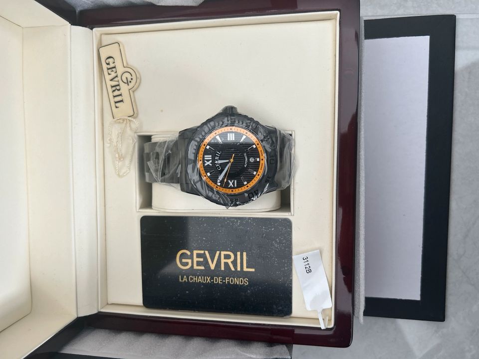 Gevril Herren Uhr 3112 B Limited Edition in Dormagen