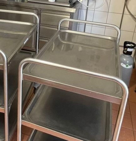 Servierwagen  Kantine Küche 3 Ebenen  Gastro Teile in Marburg