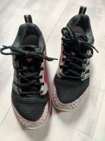 K-Swiss Turnschuhe schwarz/ silber/ pink Gr. 38 UK 5 - gebraucht Hessen - Limeshain Vorschau