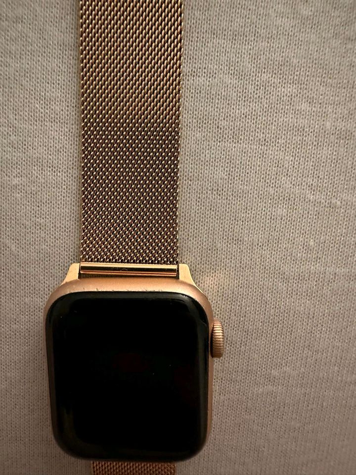 Apple Watch SE (1.Generation) in Murg