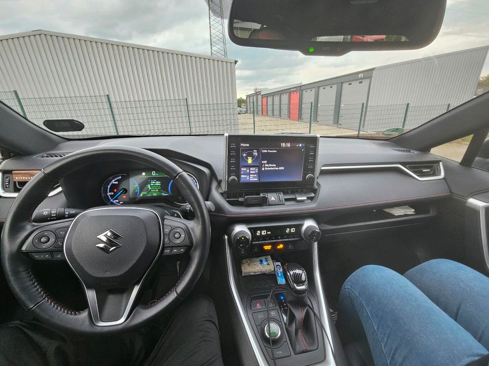 Suzuki Acoss Plug in Hybrid in Gelsenkirchen