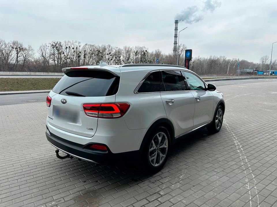 Kia Sorento 2.2 CRDi AWD Aut. Platinum Edition in Willich