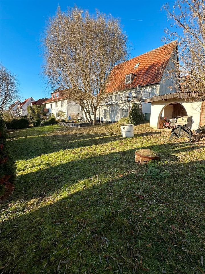 Zweifamilienhaus mit großem Garten in Diemarden nahe Göttingen in Gleichen