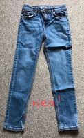 Jeans Jeanshose Hosen Hose Knopf Reißverschluss stretch 152 Junge Niedersachsen - Holzminden Vorschau