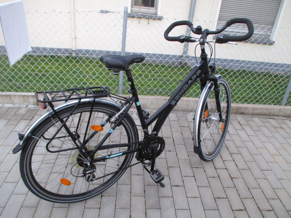 Damen Trekking Fahrrad Zündapp Silver 4.0 in Koblenz