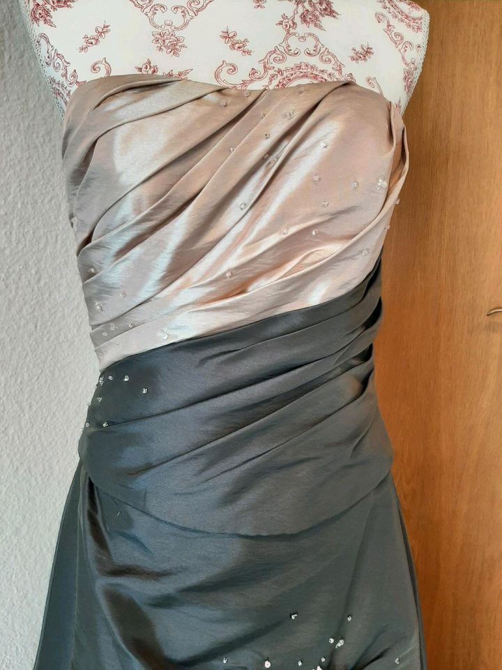 Ballkleid - Schützenfest - Königin - Abendkleid - Hochzeit *Neu* in Drolshagen