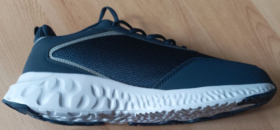 Sneakers blau weiß Gr 41 Sportschuh Neu ungetragen in Gievenbeck