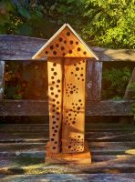 Insektenhotel, Wildbienen- Nisthilfe, Hummelherberge, bee hotel, Baden-Württemberg - Tiefenbronn Vorschau