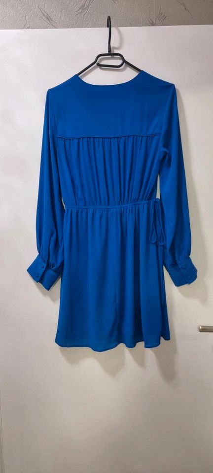 Kleid Damen Kleid von H&M Gr.XS in Nürnberg (Mittelfr)