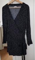 Damen Wickelkleid  in schwarz von H&M Größe 44 Brandenburg - Prenzlau Vorschau