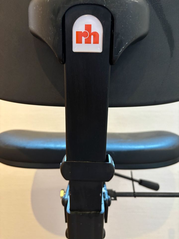 RH Bürostuhl ergonomisch verstellbar Steh-Sitzhöhe in Hohenhameln