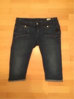 Sommerliche blaue Jeanshose knielang G-Star Gr. 31 Niedersachsen - Melle Vorschau