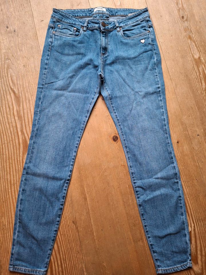 Maloja Damen Jeans SinceM Gr.31/32 in Garmisch-Partenkirchen