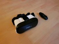 VR-BRILLE mit Game-Controller und Fernbedienung Baden-Württemberg - Mannheim Vorschau