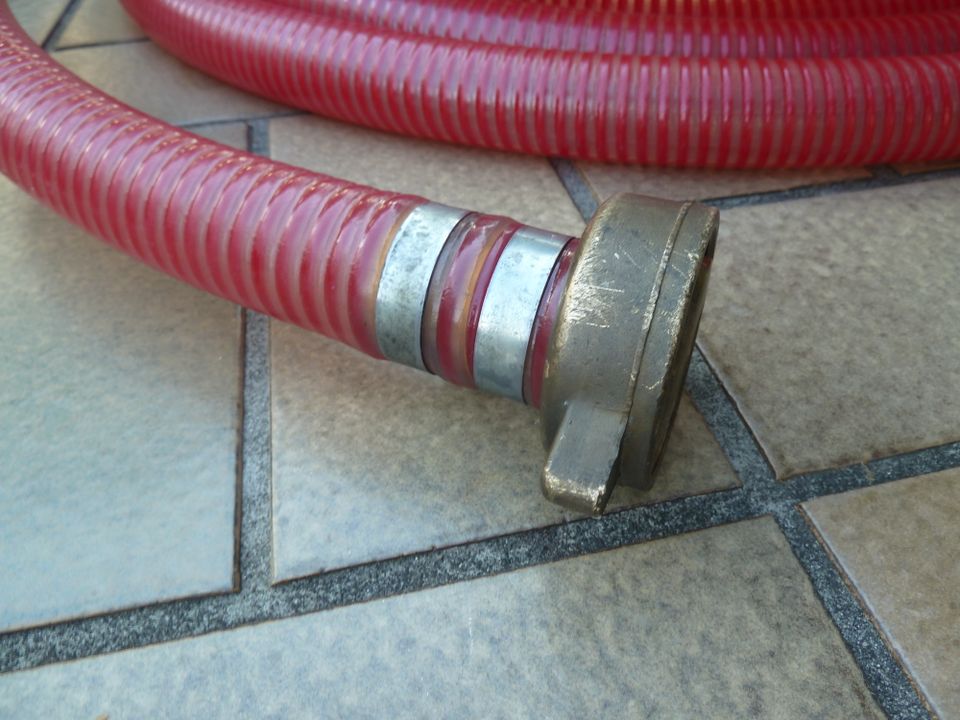 DN32 Getränkeschlauch PVC, mit roter Spirale, 19,5m u. 13,5m lang in Ölbronn-Dürrn