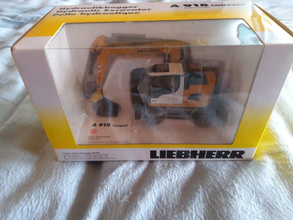 NZG Liebherr A918 compact Umbau Unikat 1:50 in Neukirchen b Hl Blut