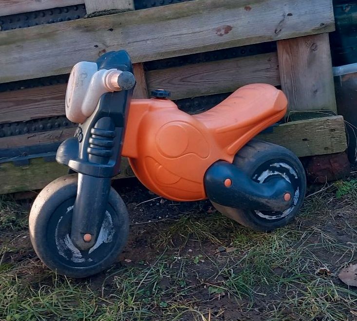 Spielzeug outdoor Motorrad molto orange schwarz Kunststoff in Dresden