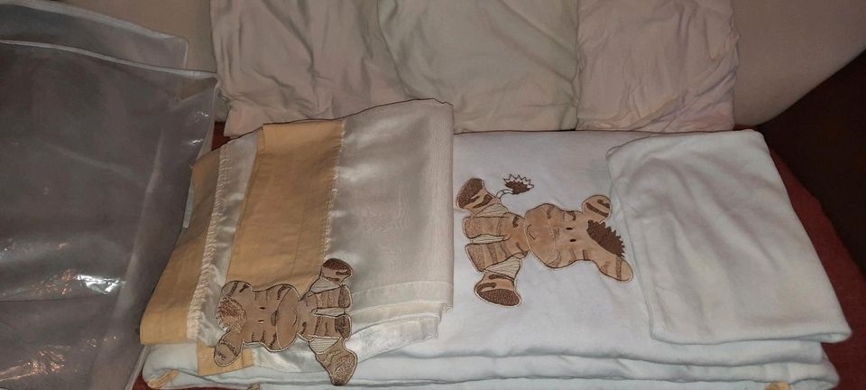 Neuwertig, 7 tlg. Set fürs Kinderbett, beige,braun,creme in Wittstock/Dosse