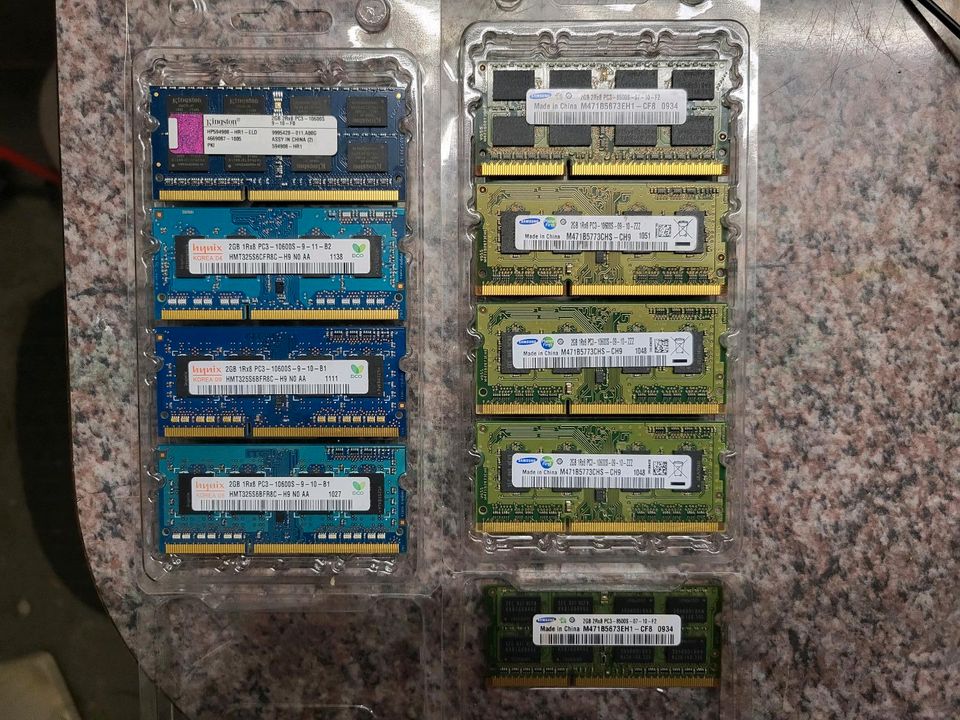 9 x 2GB DDR3 Sodimm Ram. Samsung und Kingston...Alles 29€ in Augsburg