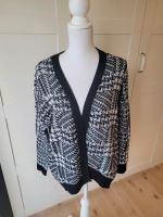 Offener Cardigan Oversized XS S Strick warm schwarz weiß Frankfurt am Main - Dornbusch Vorschau