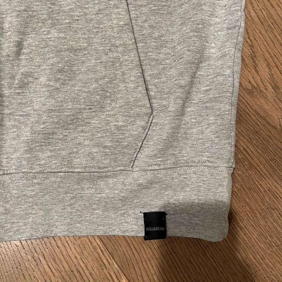 Pull & Bear Hoodie Gr. S 34/36 in Frankfurt am Main