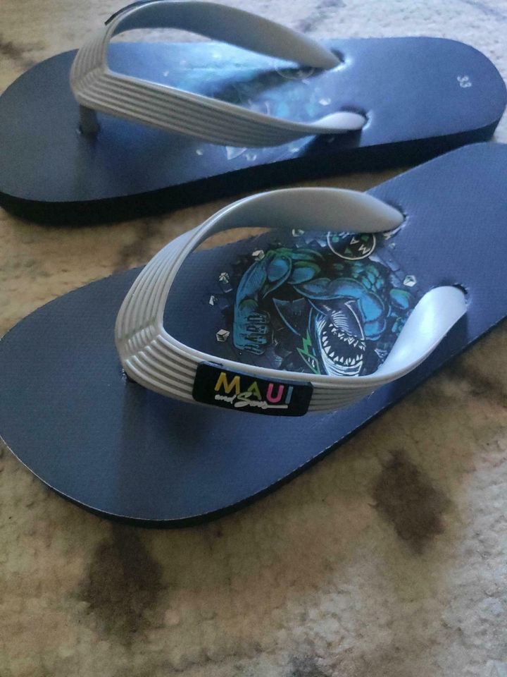 Flipflops Badelatschen Gr.33 Maui and Sons in Mecklenburg-Vorpommern -  Wismar | Gebrauchte Kinderschuhe Größe 33 kaufen | eBay Kleinanzeigen ist  jetzt Kleinanzeigen