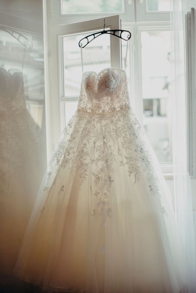 Brautkleid * Hochzeitskleid * Demetrios * Floral * Prinzessin * in Köln