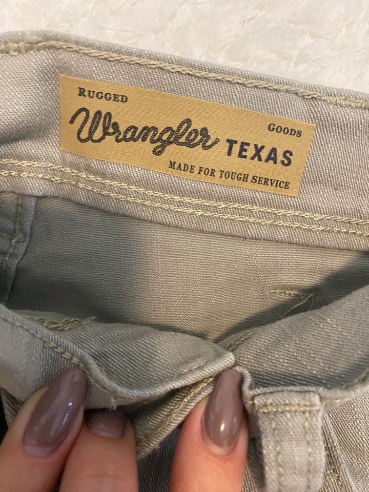 Wrangler Jeans grau neu | W31 L32 in Castrop-Rauxel