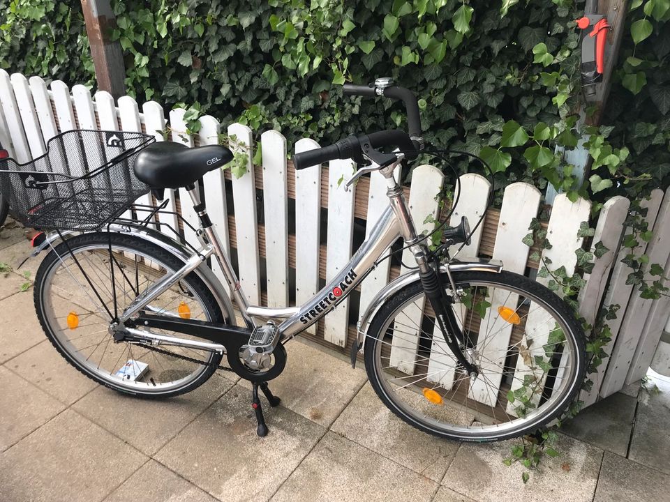 Damen oder Herren Fahrrad 26 Zoll i in Frankfurt am Main