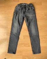 Hose / Jeans von H&M Größe 146 grau wie Neu Bayern - Kempten Vorschau