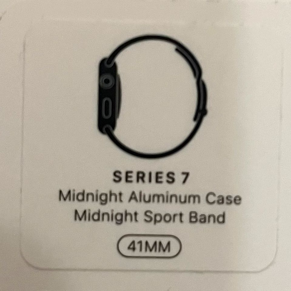 Apple Watch Series 7, 41mm, GPS, Midnight case und Armband in Burgdorf