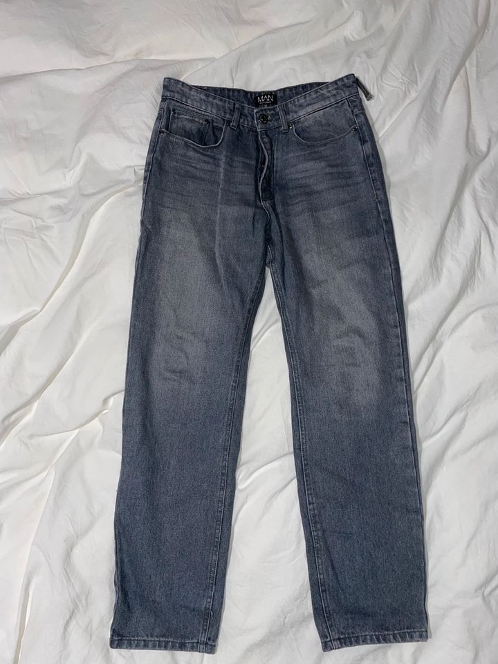 Jeans/Cord/Chino Hose - Paket aus 8 Hosen in Hamburg