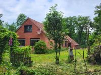 Lage, Lage, Lage! Landhaus mit Stallungen, überdachter Terrasse, Partyraum und großem eingewachsenen Gartengrundstück in ruhiger, idyllischer Alleinlage von Holtland Niedersachsen - Holtland Vorschau