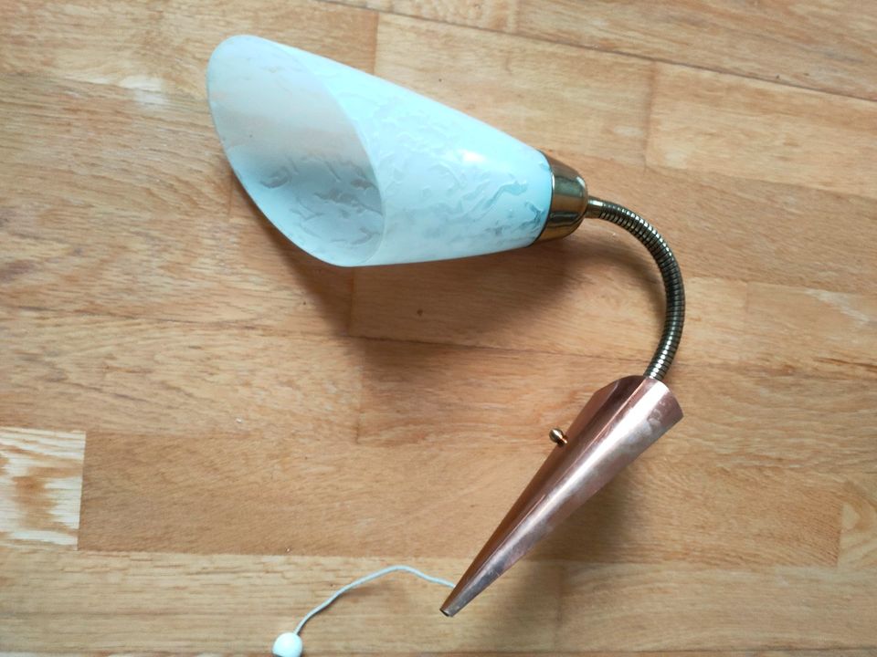 Vintage Wandlampe 50/60er Jahre, Tulpenglas einwandfrei in Osterholz-Scharmbeck