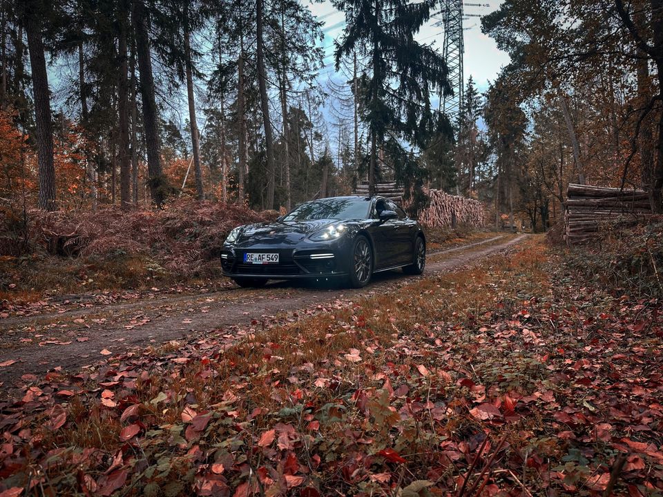 Porsche Panamera Turbo Mieten (Auto Mieten) in Herne