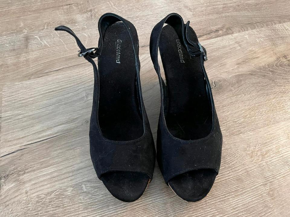 Sandaletten mit Keilabsatz Graceland (Deichmann) Größe 38 in Crailsheim