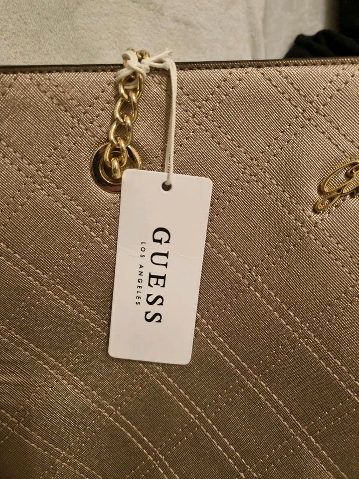 Neue Guess Tasche Handtasche  mit Staubbeutel in Chemnitz