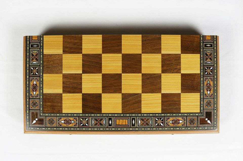 50 cm Holz Backgammon/Schachspiel Brett inkl.HolzSteine&Figuren in Hamburg